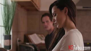 Poeg sööb stepmoms perse kogu päeva pikk - Becky Bandini, Robby Echo