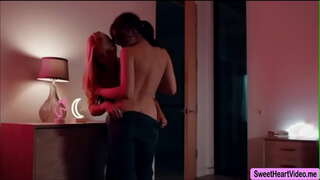 Tanar si matura Sarah Vandella în cele din urmă nu pizde lins cu Liv Sălbatice