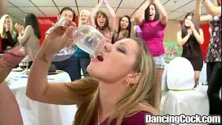 Dancingcock Omkhulu Cock Lokubhiyoza