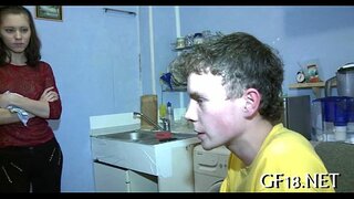 ���ንዳንድ ታዳጊ cuties ግምገማዎች በይፋ ህይወታቸውን